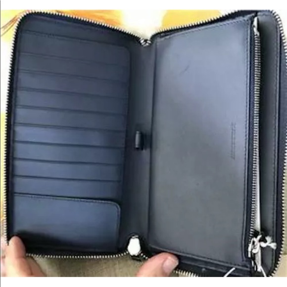 BURBERRY Blue LONG WALLET in SAFFIANO LEATHER - Picture 2 of 4